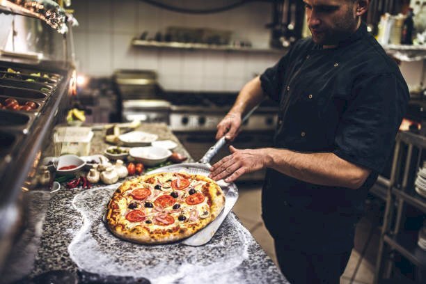 istockphoto-1063976282-612x612.jpg - Pizzeria Viale G. Puccini 1111, Lucca - photo 1