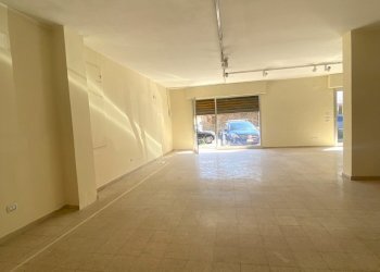 IMG_3689.jpg - Locale Commerciale Via Sbarre Superiori 58, Reggio di Calabria - foto 5