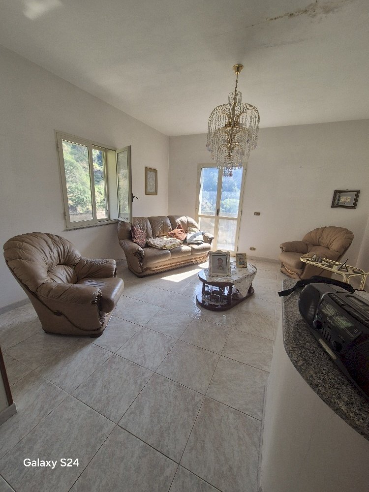 20250820_163623_resized.jpg - Four-room apartment Contrada Sant'Anna Ravagnese 61, Reggio di Calabria - photo 1