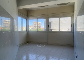 IMG_3163.jpg - Four-room apartment Via San Pietro 34d, Reggio di Calabria - photo 5