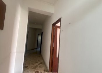 IMG_3154.jpg - Four-room apartment Via San Pietro 34d, Reggio di Calabria - photo 8