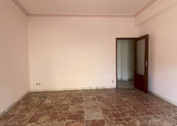 IMG_3159.jpg - Four-room apartment Via San Pietro 34d, Reggio di Calabria - photo 13