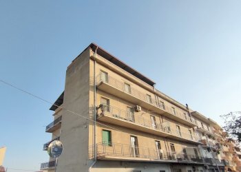 IMG20250610183658.jpg - Four-room apartment Via San Sperato 34, Reggio di Calabria - photo 2