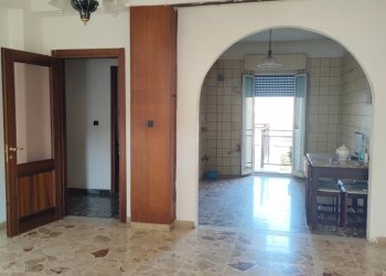 IMG20250610182537.jpg - Four-room apartment Via San Sperato 34, Reggio di Calabria - photo 5