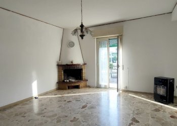 IMG20250610182744.jpg - Four-room apartment Via San Sperato 34, Reggio di Calabria - photo 10