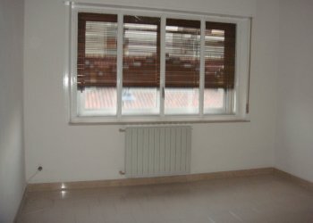 DSC08835.JPG - Four-room apartment Via Sbarre Centrali 574, Reggio di Calabria - photo 3