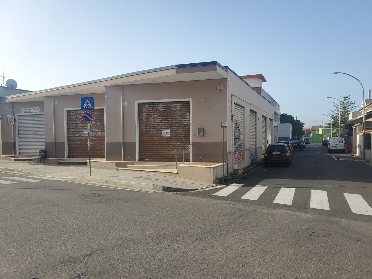 1.jpg - Locale Commerciale San Sperate - foto 1