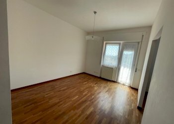 WhatsApp Image 2025-07-16 at 11.25.42(3).jpeg - Quadrilocale Via Cafaggio 1, Ameglia - foto 2