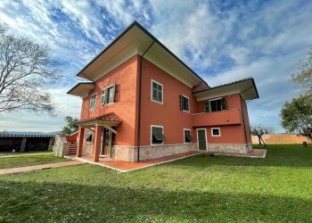 WhatsApp Image 2025-01-15 at 13.23.37.jpeg - Villa Castelnuovo Magra - foto 1
