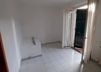 12 - 2021.10.31 cameretta 1? p.jpg - Casa semi indipendente Ameglia - foto 9