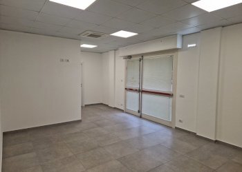 dettagli - Ufficio Via Oristano 299, Perugia - foto 1