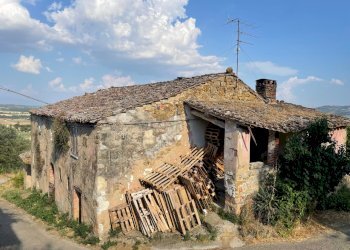 facciata - Casale Strada Torontola Cerrone 10, Perugia - foto 13