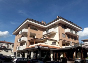 facciata - Attico Via della Vittoria 23, Passignano sul Trasimeno - foto 11