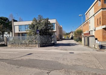 facciata - Ufficio Via Angelo Morettini 27, Perugia - foto 20