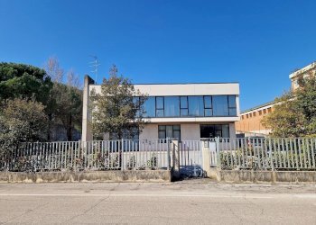 facciata - Ufficio Via Angelo Morettini 27, Perugia - foto 21