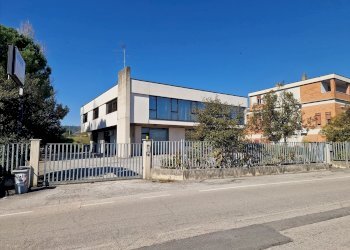 facciata - Appartamento Via Angelo Morettini 27, Perugia - foto 23