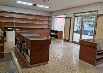 dettagli - Locale Commerciale via I Maggio 6F, Perugia - foto 5