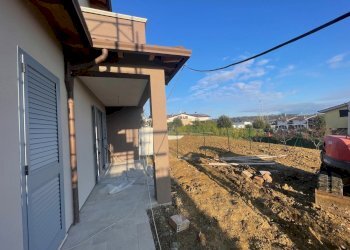 LA FOTO SI RIFERISCE A SOLUZIONE GIA\' VENDUTA. - Casa indipendente Via delle Serre 4, Perugia - foto 11