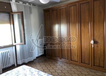 camera da letto - Casa indipendente Stienta - foto 13