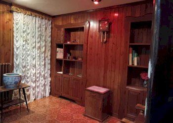 salottino ingresso.jpg - Casa indipendente Piazza Leopardi 4, Belvedere Ostrense - foto 4