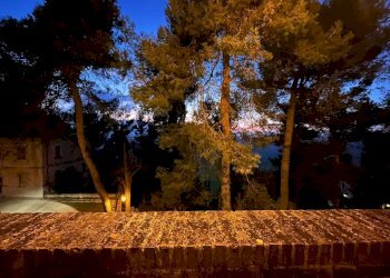 PHOTO-2025-02-06-19-08-14 (2).jpg - Casa indipendente Piazza Leopardi 4, Belvedere Ostrense - foto 6