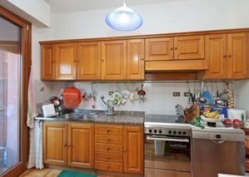 2.jpg - Appartamento Via Giuseppe Garibaldi 43, Rignano sull'Arno - foto 2