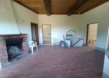 3pinzano.jpg - Casa Colonica Rufina - foto 3