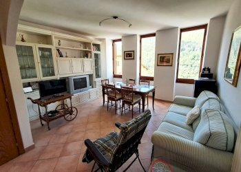 20250428_153234.jpg - Appartamento Via IV Novembrevia, Reggello - foto 2