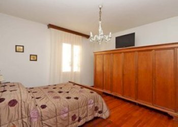 14.jpg - Villa Via Lo Stradone, Pelago - photo 15