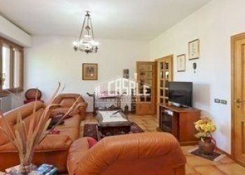 1rignano.jpg - Appartamento Via Giuseppe Garibaldi 43, Rignano sull'Arno - foto 1