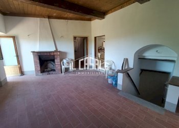 1pinzano.jpg - Casa Colonica Rufina - foto 1