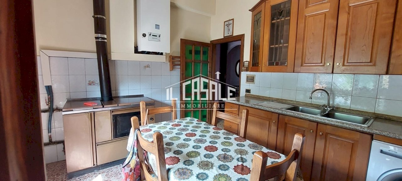 1piazzacastagno.jpg - Three-room apartment San Godenzo - photo 1