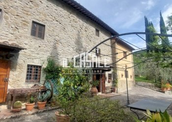 1varena.jpg - Casale Londa - foto 1