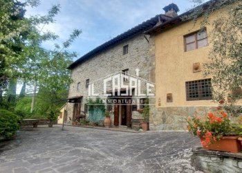 5varena.jpg - Casale Londa - foto 5