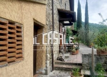 7varena.jpg - Casale Londa - foto 7