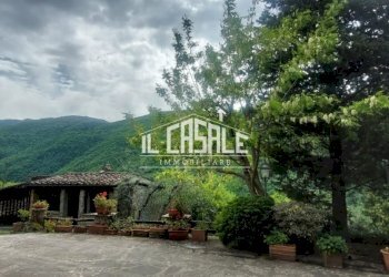 9varena.jpg - Casale Londa - foto 9