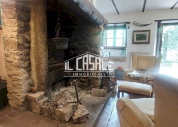 11varena.jpg - Casale Londa - foto 11