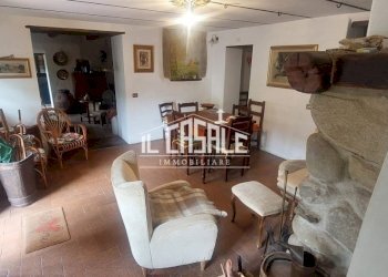 17varena.jpg - Casale Londa - foto 17