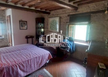 28varena.jpg - Casale Londa - foto 28