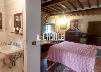 30varena.jpg - Casale Londa - foto 30