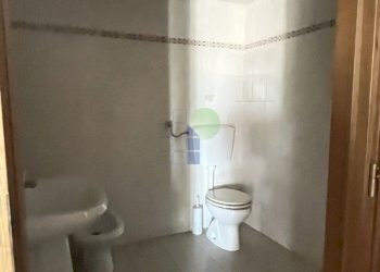 servizi al piano primo - Locale Commerciale Via delle Cateratte 111, Livorno - foto 10