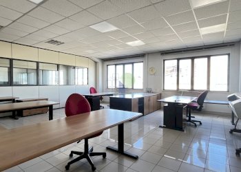 uffici operativi al piano primo - Locale Commerciale Via delle Cateratte 111, Livorno - foto 13