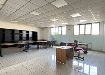 ufficio operativo piano terra - Locale Commerciale Via delle Cateratte 111, Livorno - foto 17