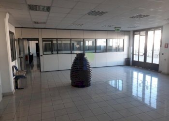 ingresso agli uffici - Locale Commerciale Via delle Cateratte 111, Livorno - foto 22