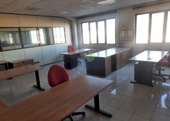 uffici - Locale Commerciale Via delle Cateratte 111, Livorno - foto 30