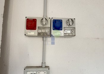 prese elettriche - Shed Via Pera 33, Livorno - photo 12