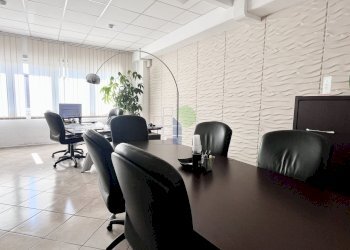 sala riunioni - Locale Commerciale Via  Cimarosa 55, Livorno - foto 1