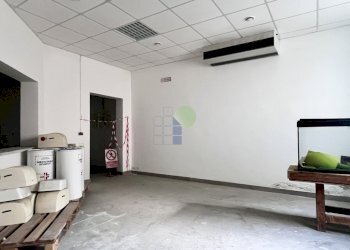 spogliatoio - Locale Commerciale Via Grotta delle Fate 89, Livorno - foto 8