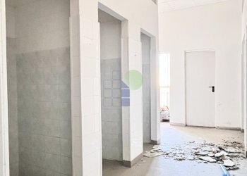 docce - Locale Commerciale Via Grotta delle Fate 89, Livorno - foto 10