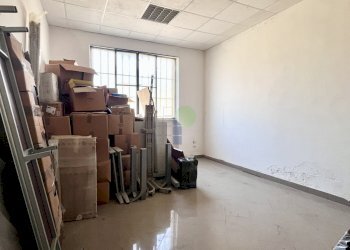 ufficio - Locale Commerciale Via Grotta delle Fate 89, Livorno - foto 20